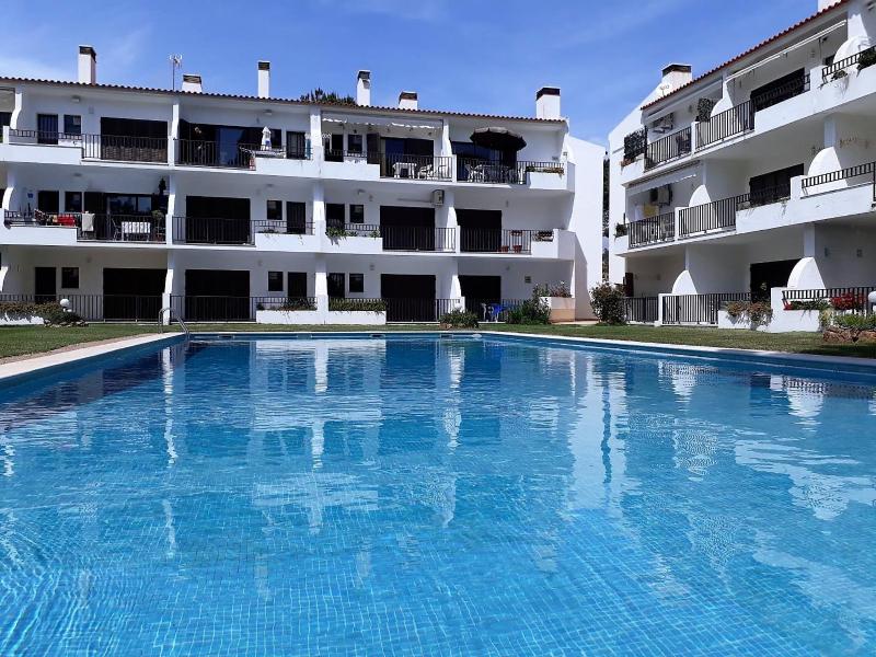Mouramar- Garagem Piscina & Wifi - image 35