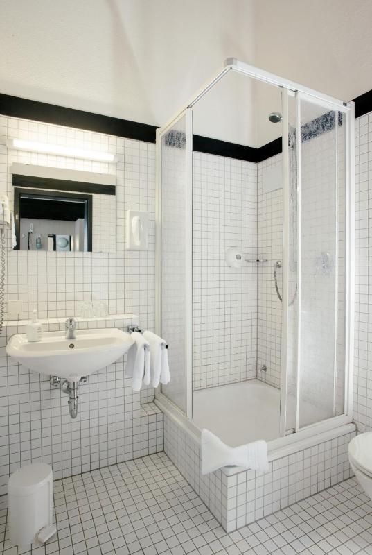 Single Room image 2