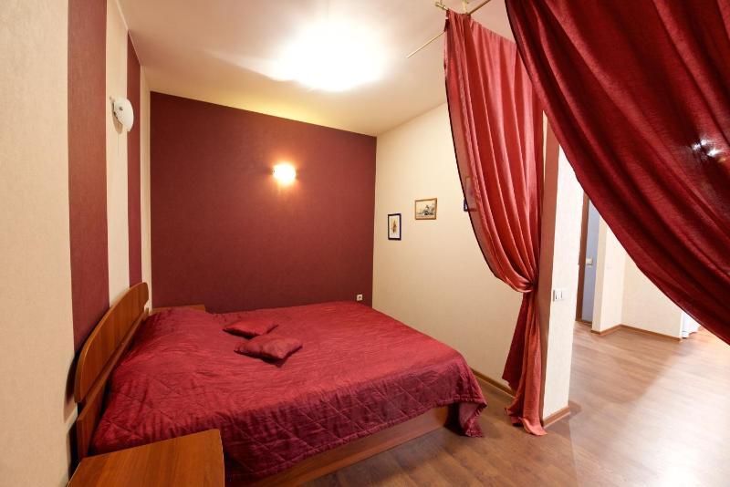 Studio Apartment image 3