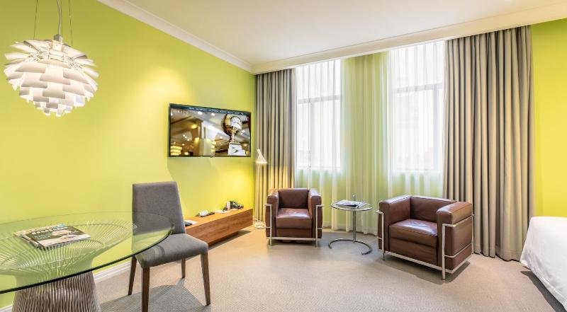 Junior Suite image 1