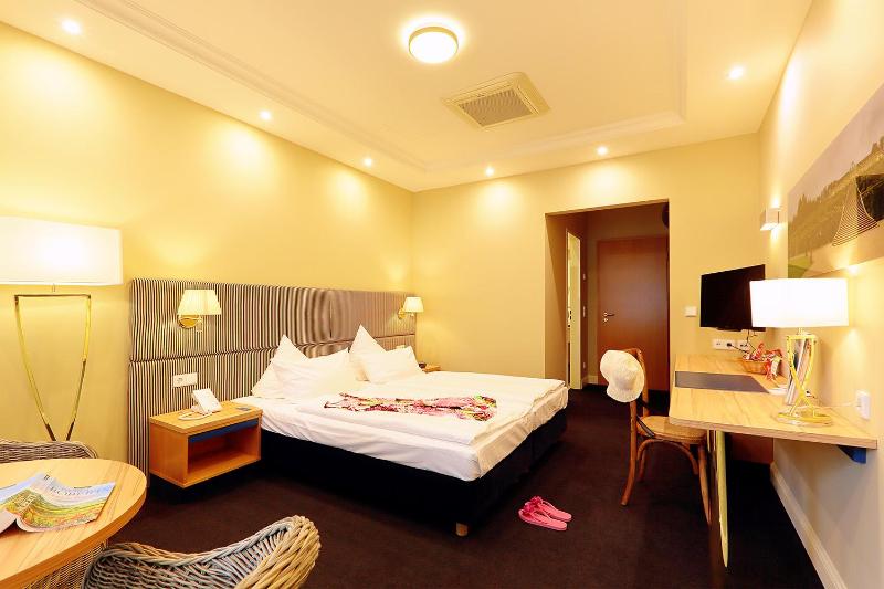 Standard Double Room image 1