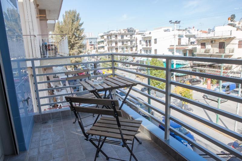 One-Bedroom Apartment with Balcony image 2