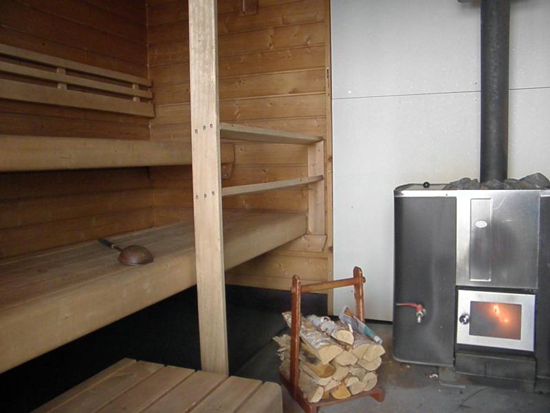 Two-Bedroom Cottage with Sauna image 2