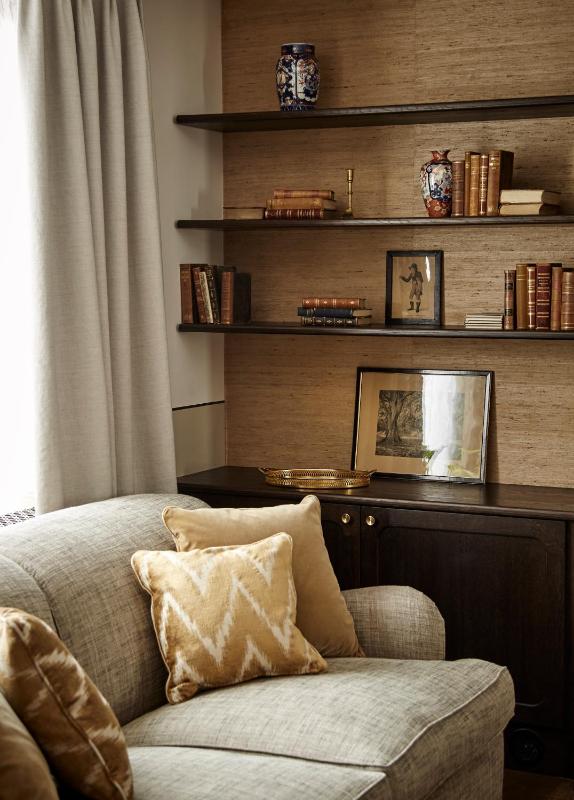 Sanders Suite image 1