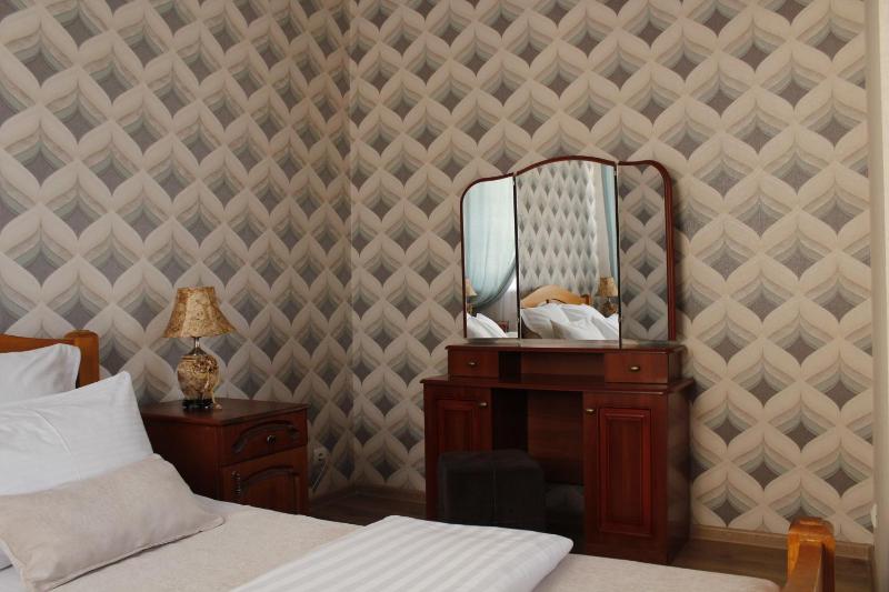 Deluxe Double Room image 4