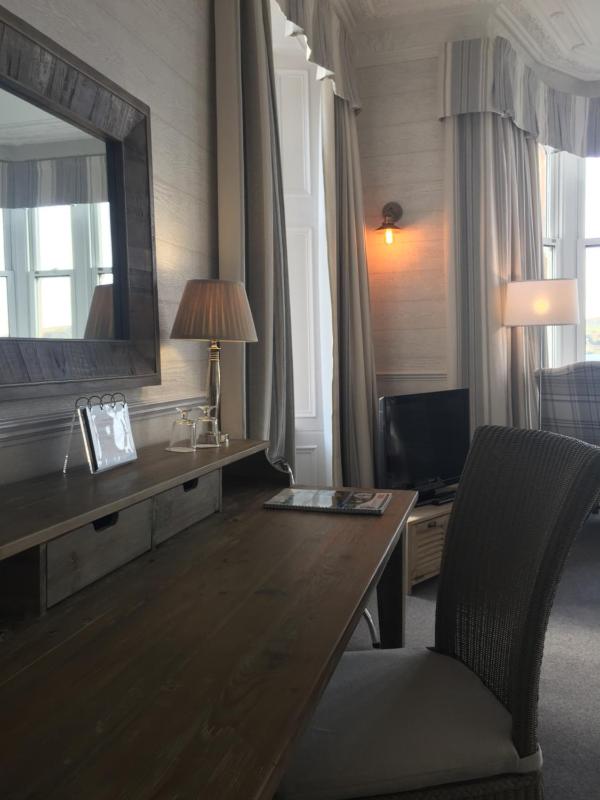 Deluxe Double Room with Sea View image 4