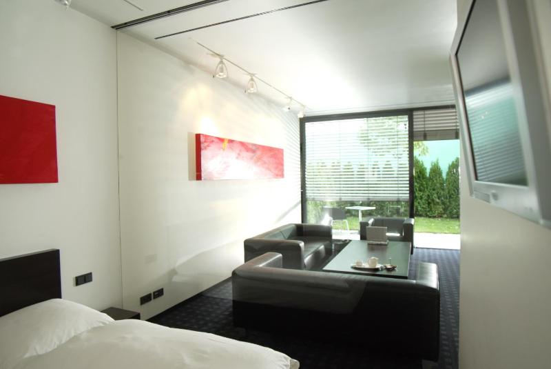 Suite image 3