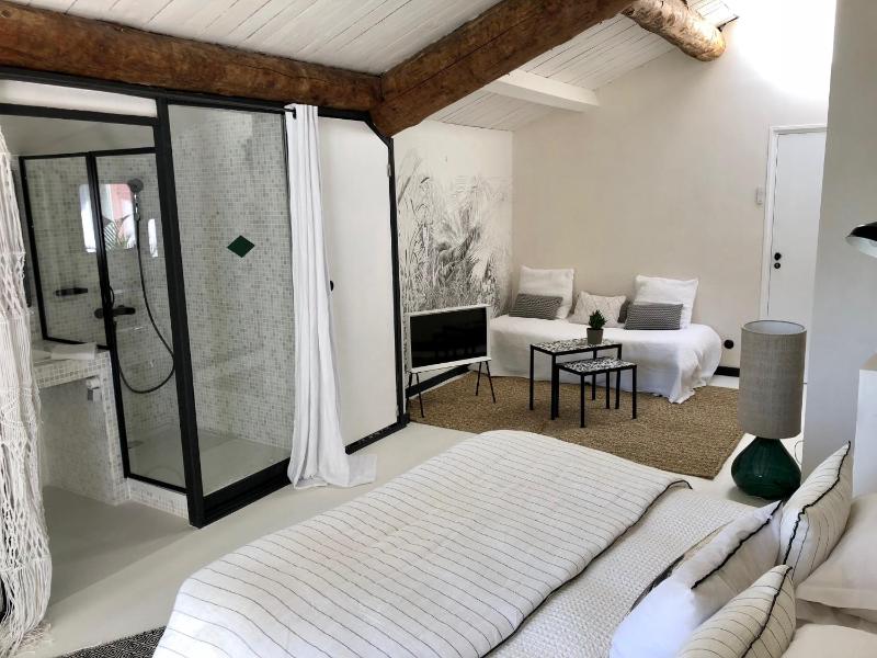 Junior Family Suite 6 with Sea View image 3