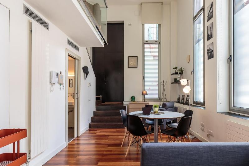 Modern and Trendy Duplex next to Paseo de Gracia - image 8