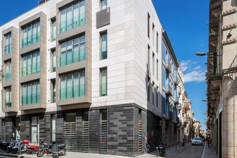 Modern and Trendy Duplex next to Paseo de Gracia - image 9