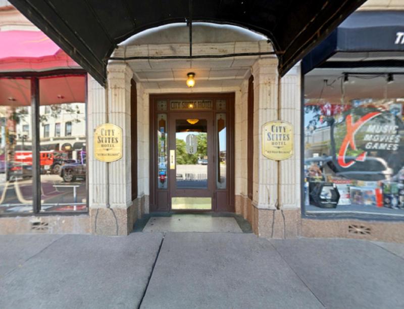 City Suites Hotel - image 5