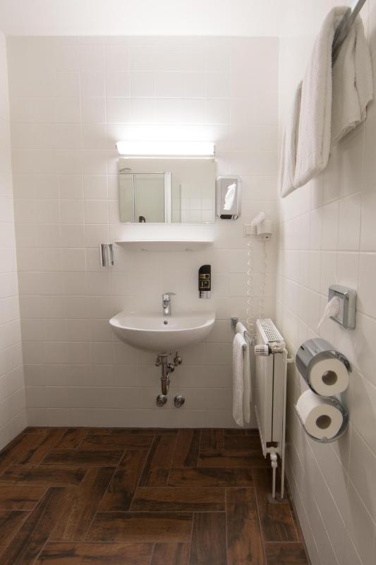 Superior Single Room image 3