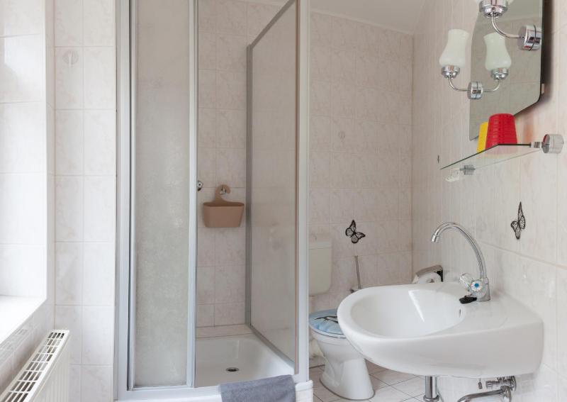 Double Room with Private Bathroom image 1
