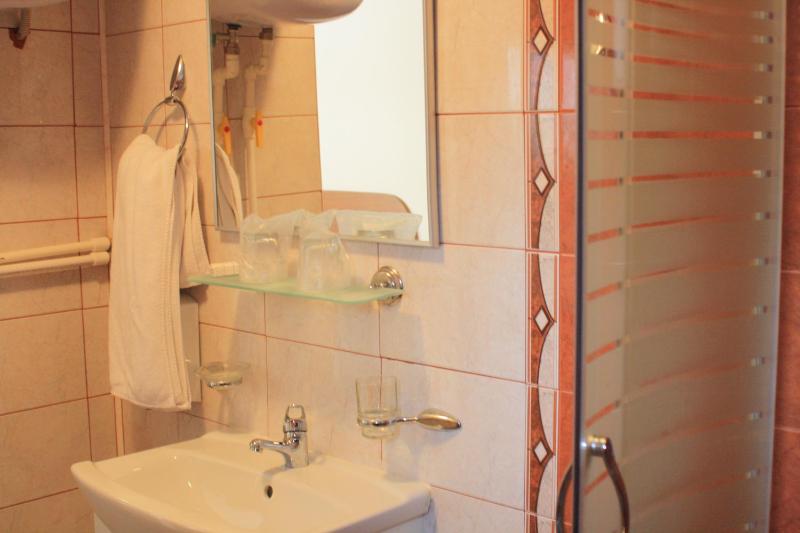 Double Room in Villa image 3