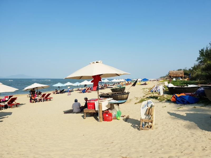 An Bang Beach Villa - image 7