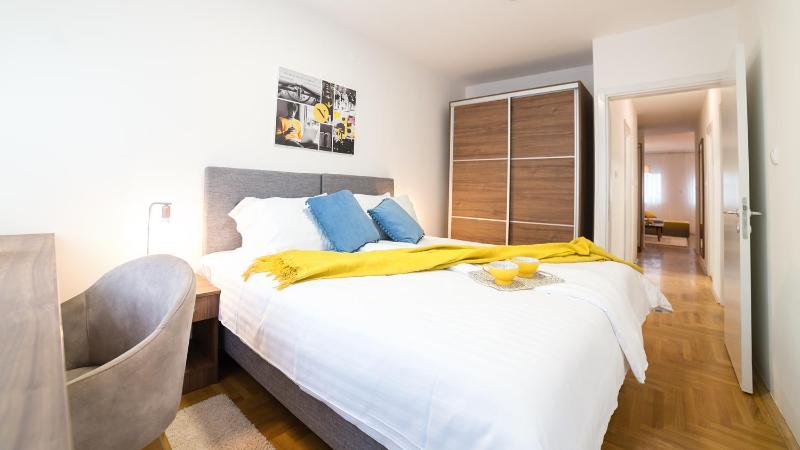 Superior Two-Bedroom Apartment image 4