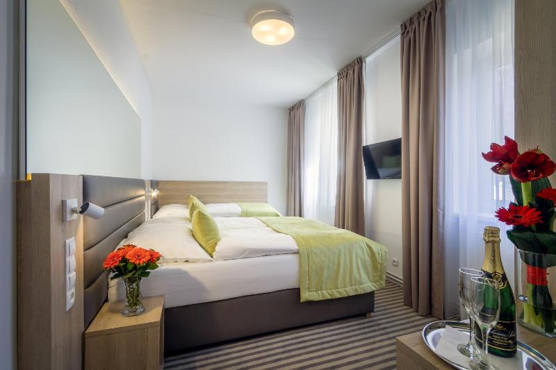 Hotel White Lion - image 15