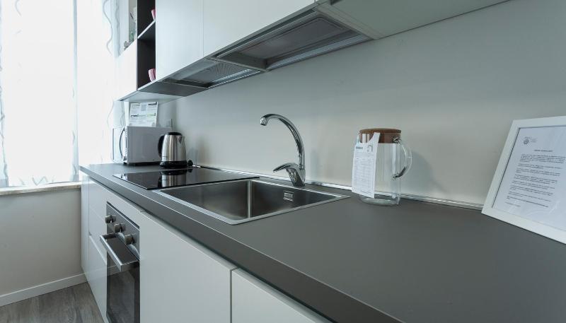 Studio Apartment image 4