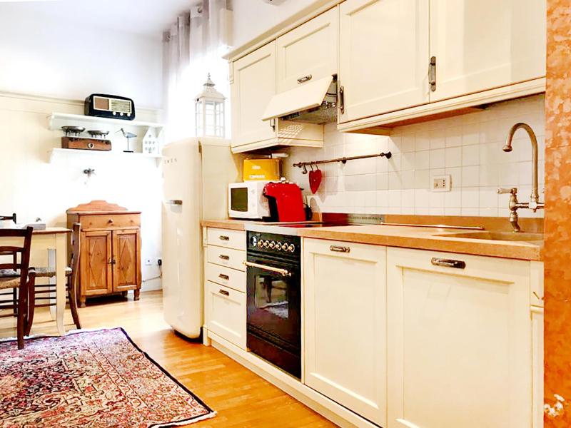 Standard One-Bedroom Apartment image 3