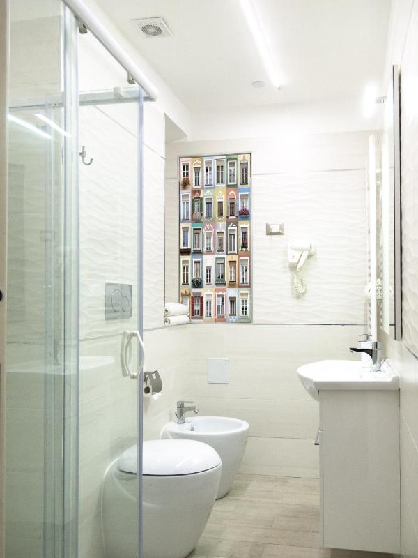 Deluxe Double Room image 2