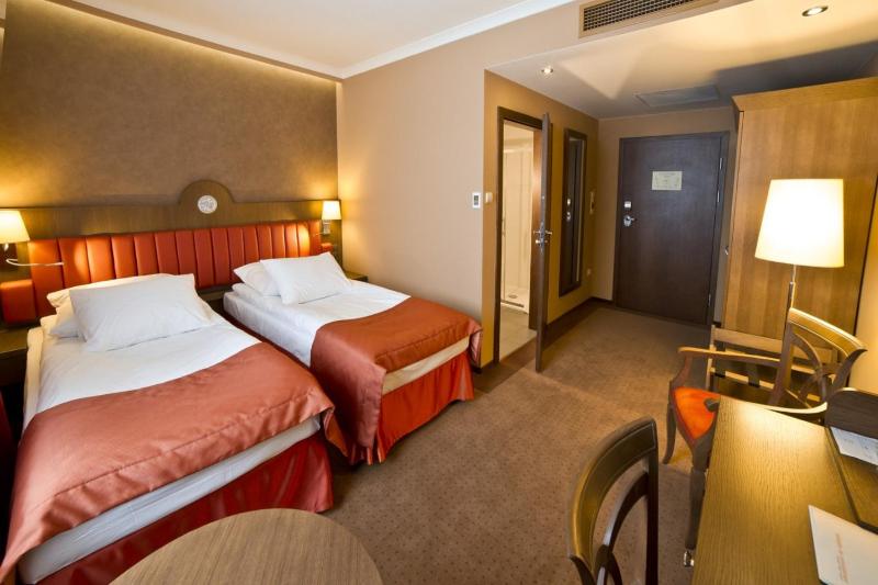 GRAND HOTEL Kielce - image 35