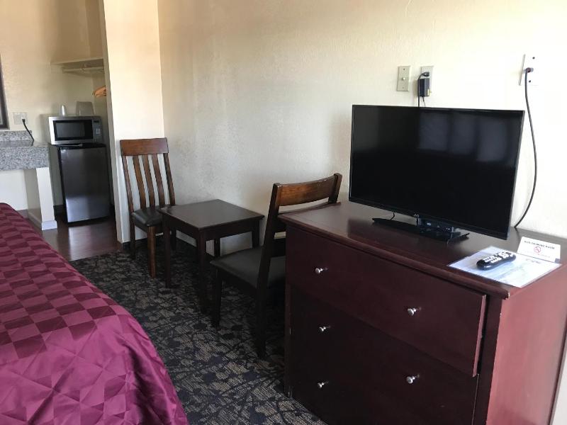 King Room image 2