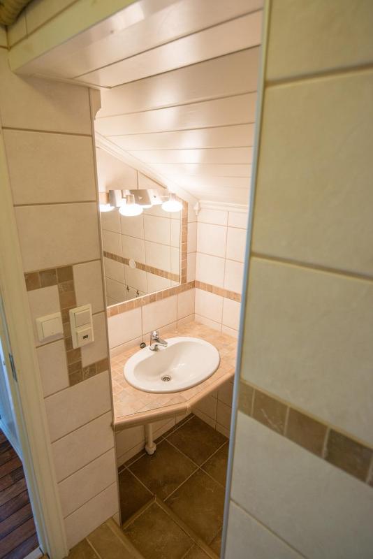 Deluxe Bungalow with Sea View (5 Adults) image 2