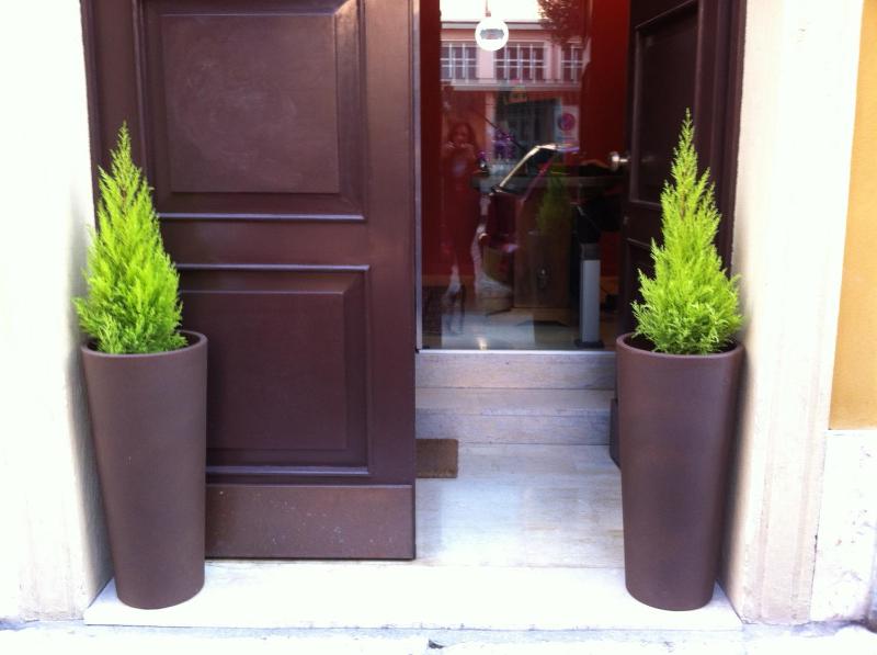 Romeo Design Rooms - image 10