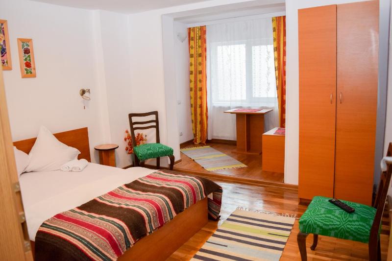 Double Room with Private Bathroom image 4