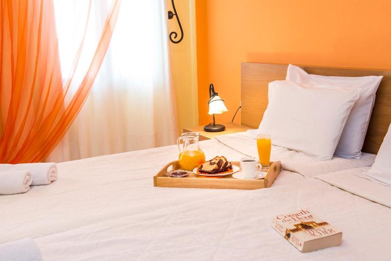 Standard Single Room image 3