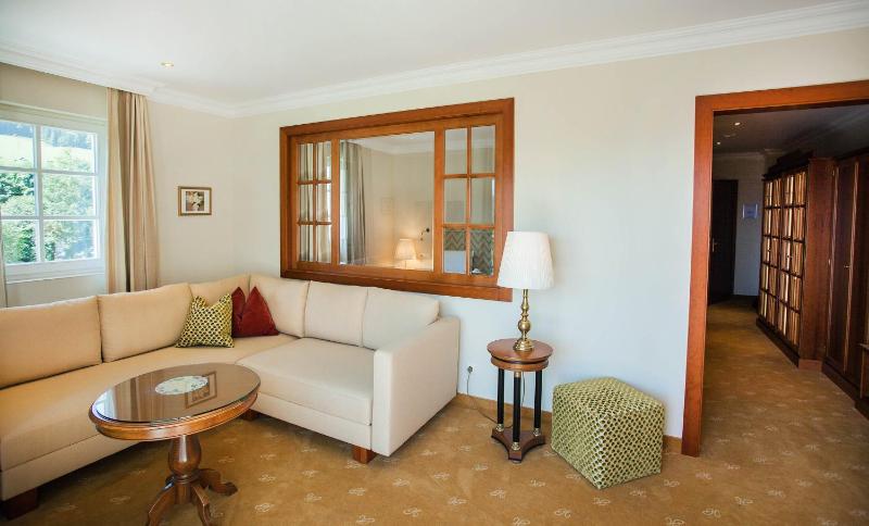 Suite with Lake View image 4