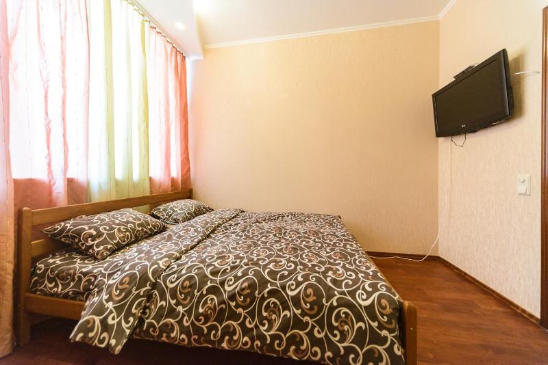 Guest House at the Polytechnic Institute - image 13