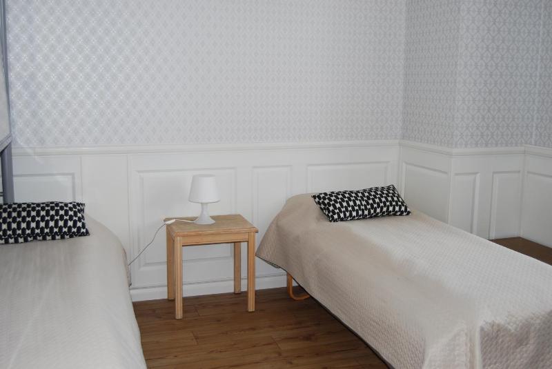 Triple Room with Private Bathroom image 2