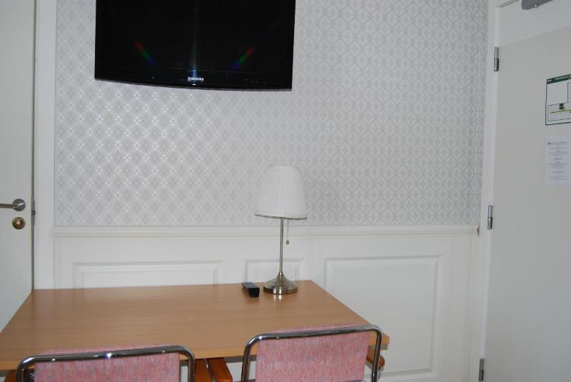 Triple Room with Private Bathroom image 4
