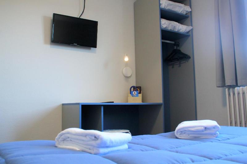 Budget Single Room image 4
