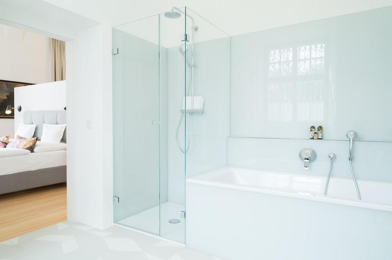 Superior Suite image 3