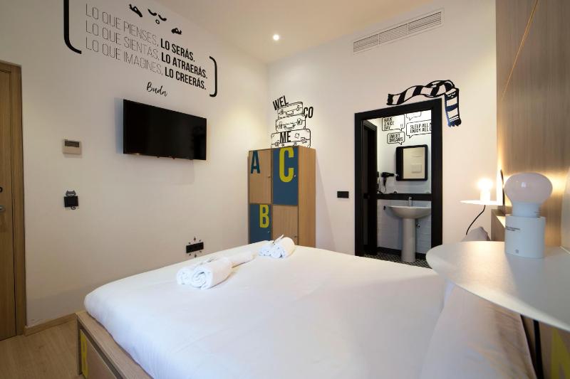 Standard Family Room image 1