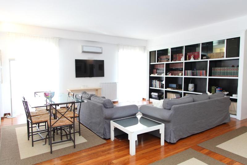Family House - by Vacation Service - image 8