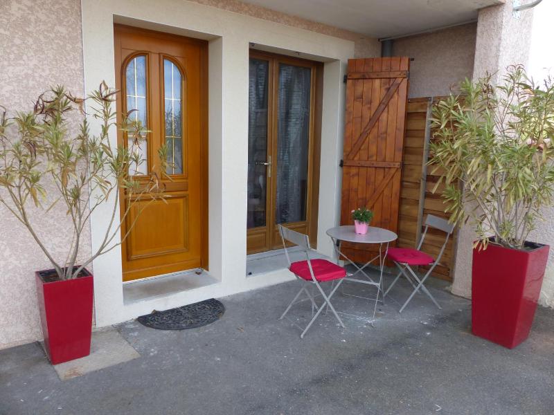 Double Room with Terrace image 4