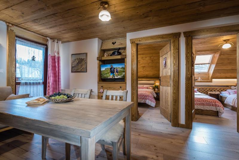 Deluxe Two-Bedroom Apartment with Terrace image 1