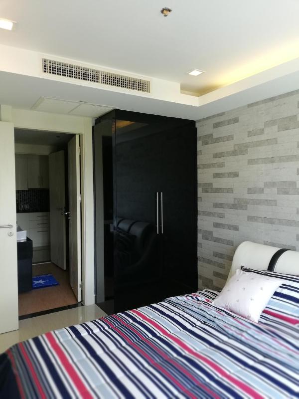 Cosy Beach View Apartments - image 18