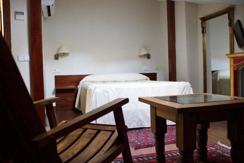 Habitación Buhardilla 2 Personas image 3