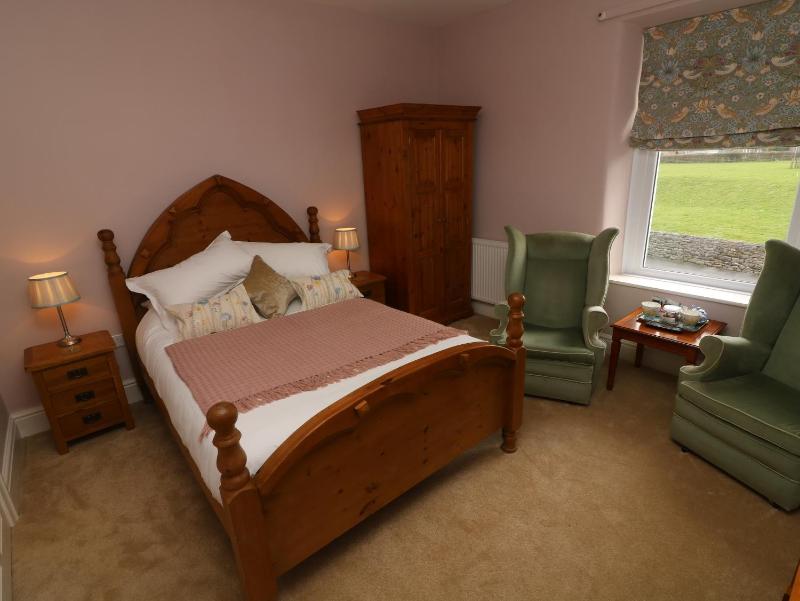 Deluxe Double Room image 1