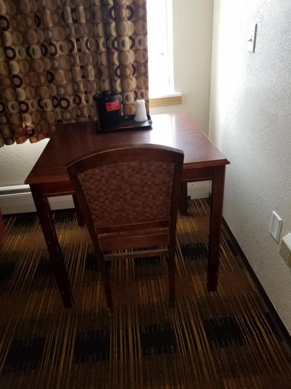 King Room - Non-Smoking image 4