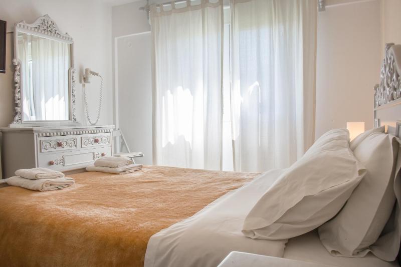 One-Bedroom Apartment (2 - 4 Adults) image 2