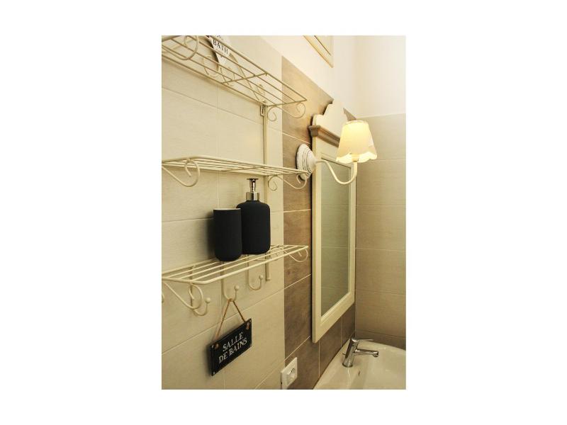 Lilly's Home - image 17