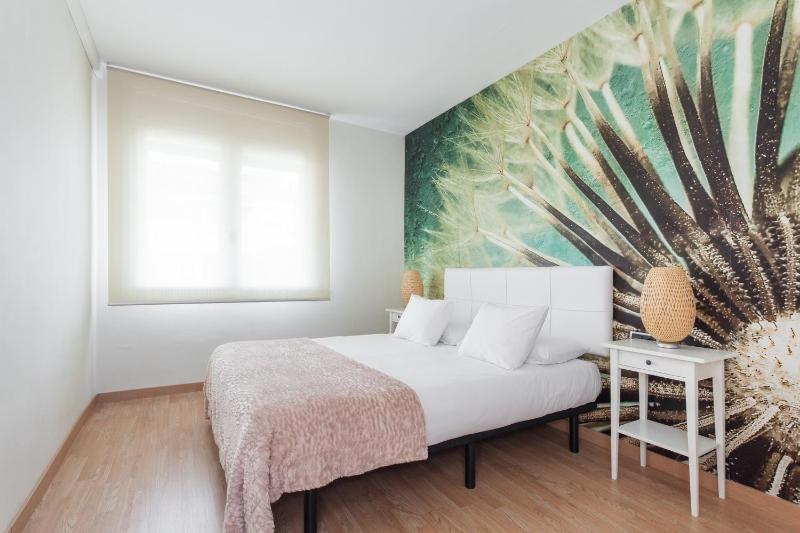4 Bedroom Apartment Calle Floridablanca 71-73 image 4