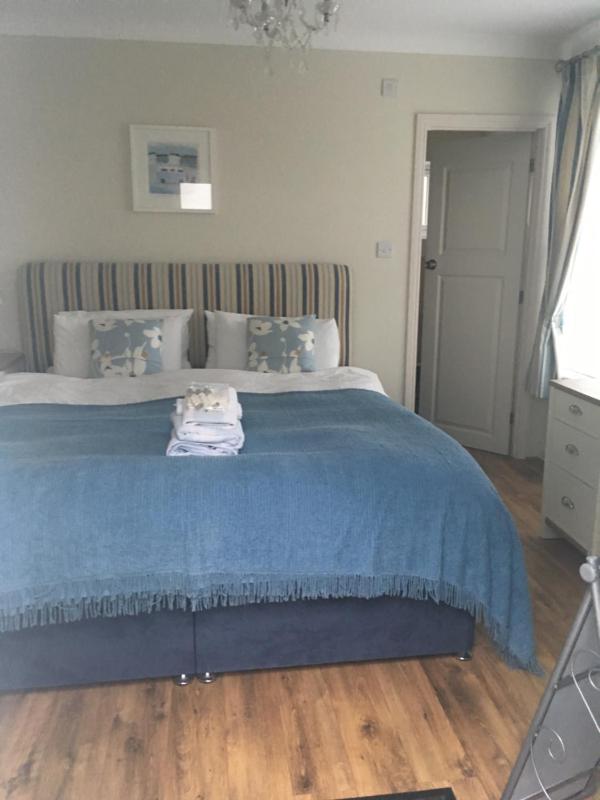 Double Room - Ground Floor image 3