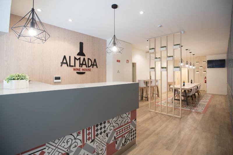 Almada Wine House - Tourism Apartments - image 2