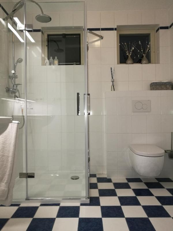 Double Room with Private Bathroom image 1